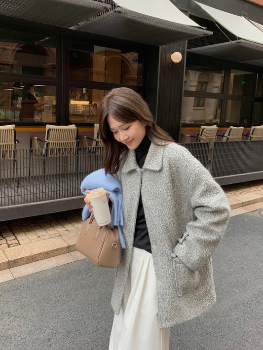 // 70%羊毛簡約翻領中長外套