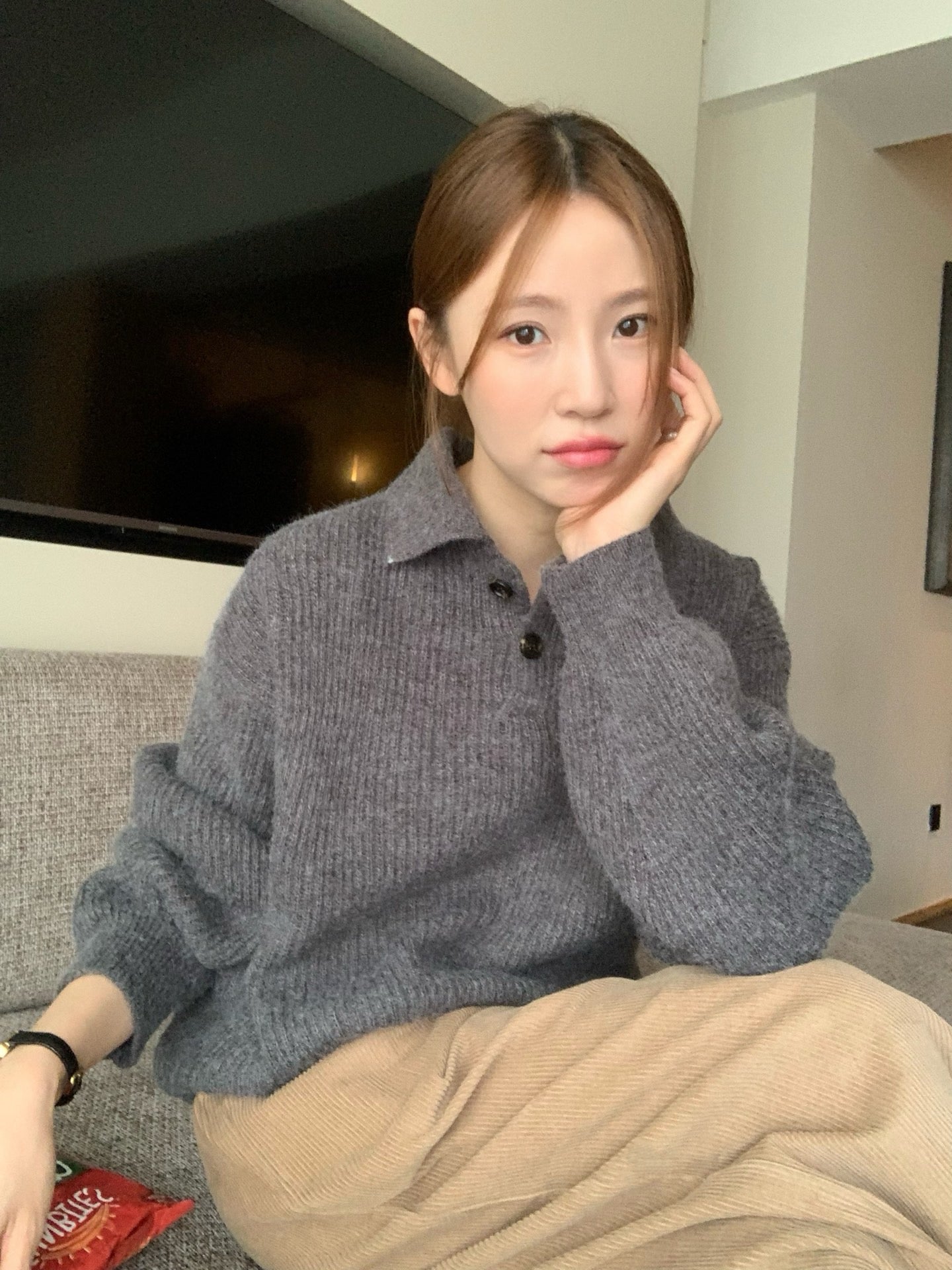 // 慵懶感直織紋軟糯翻領NT