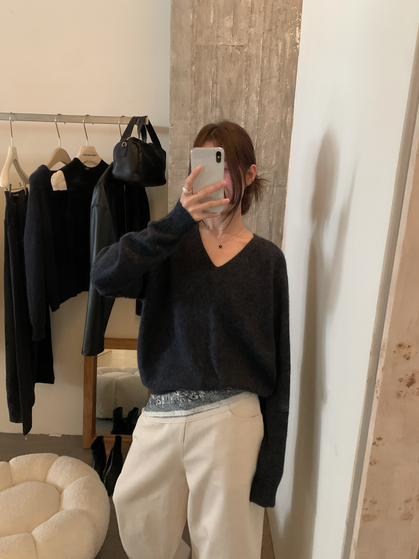 // 超高質raccoon V領毛衣