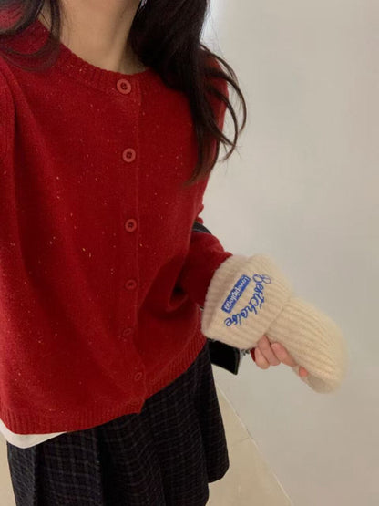 // 100%羊毛混點圓領CD