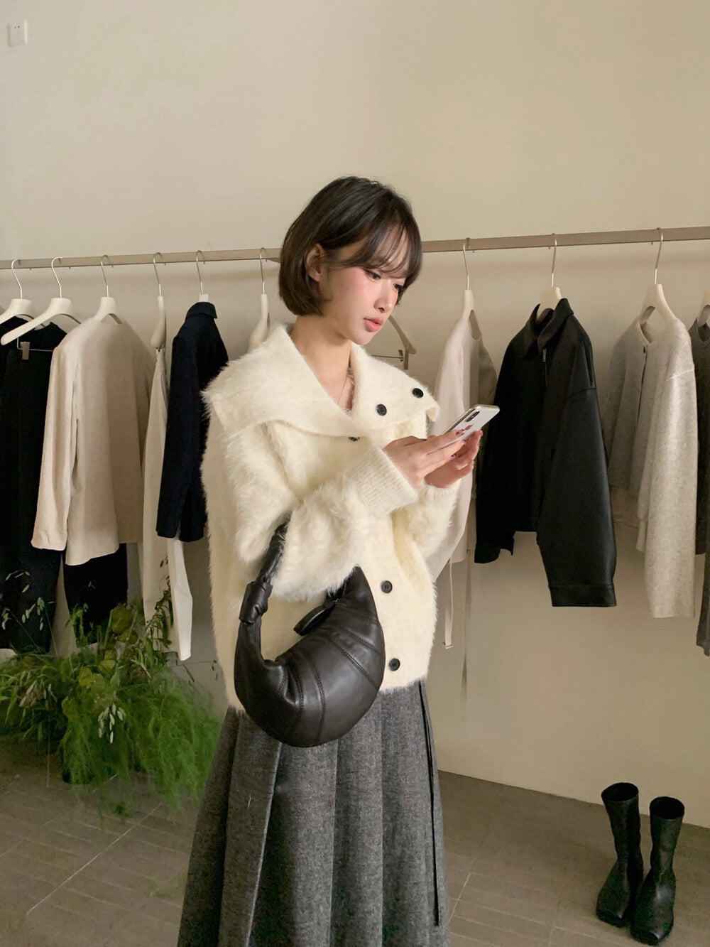 // 毛茸感大翻領貂絨鈕扣外套