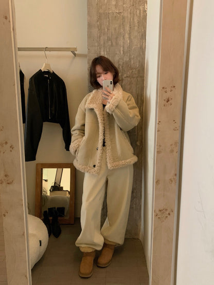 // 性價比極高皮毛一體羊羔毛麂皮外套