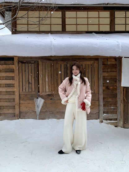 // 皮毛一體麂皮絨牛角鈕外套(連袋仔)