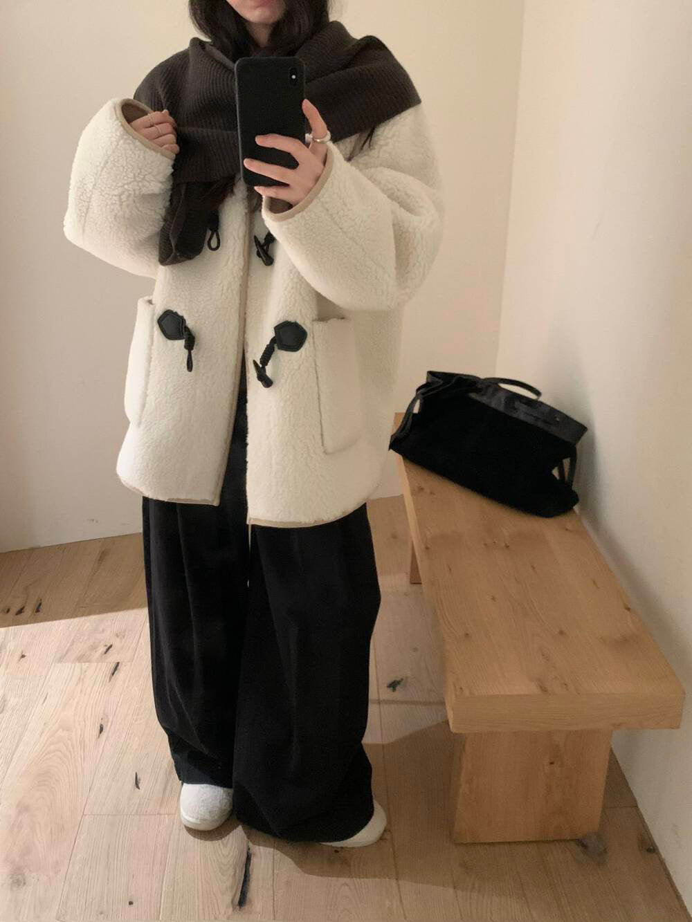 // 高品質拼扣麂皮邊牛角鈕毛毛外套