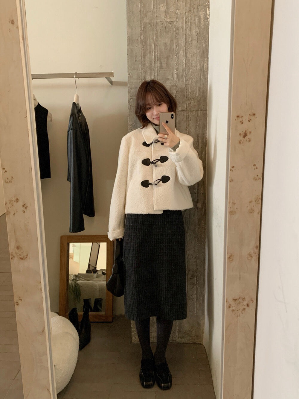 // 圈圈絨翻領正肩牛角鈕夾棉外套