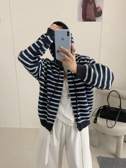 // 鬆弛感上下拉鍊連帽間條CD