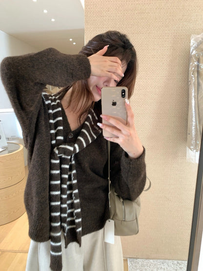 C80 / 柔軟混羊駝毛V領針織外套(連間條披肩)(8%WOOL)