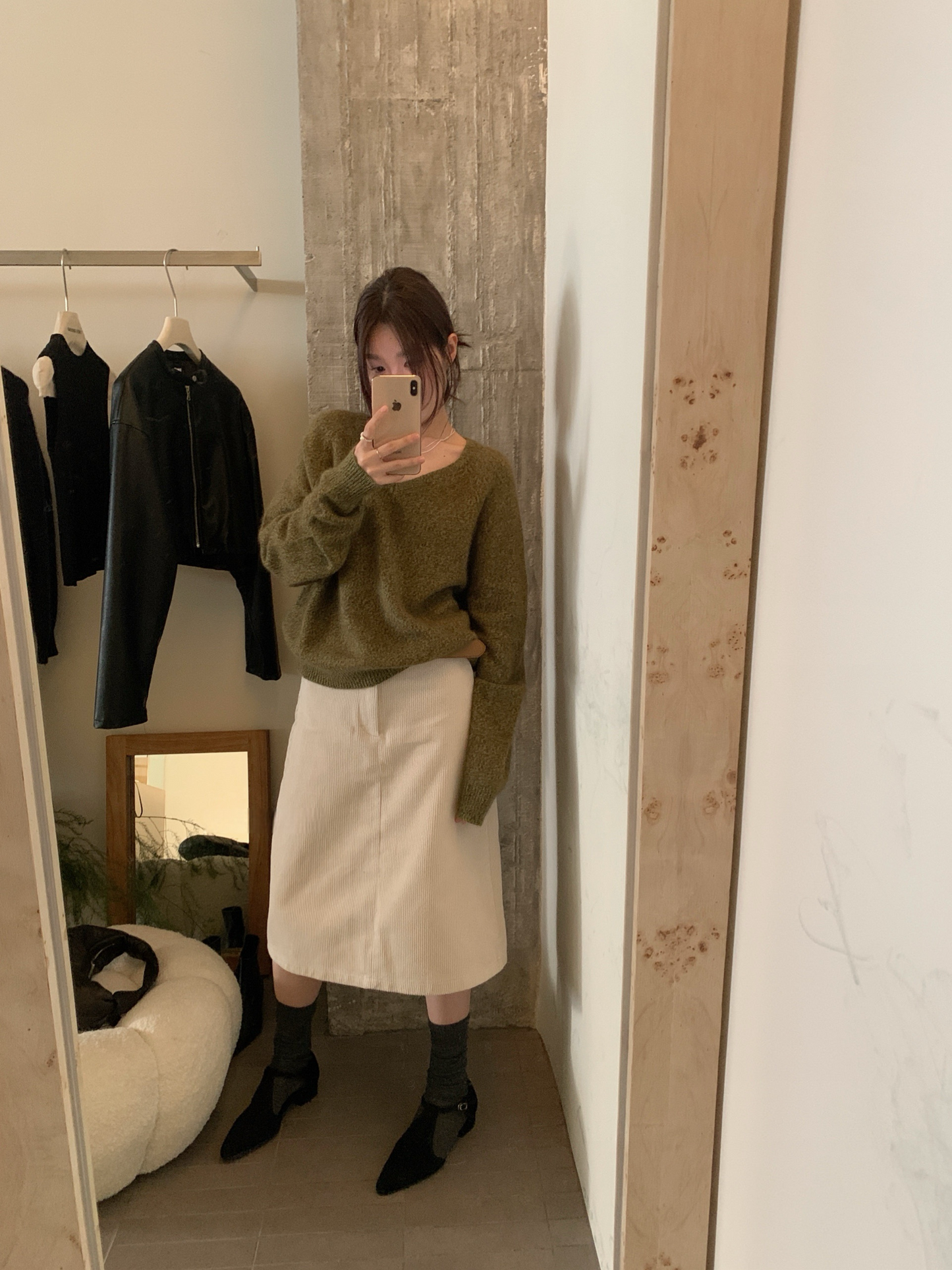 // 高質raccoon V領軟糯NT