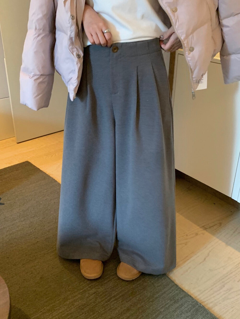 // 壓褶顯瘦加絨闊腳西褲