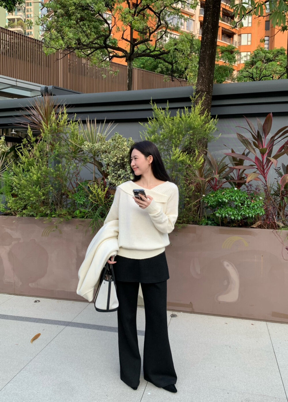 // 50%羊毛設計感領子針織NT