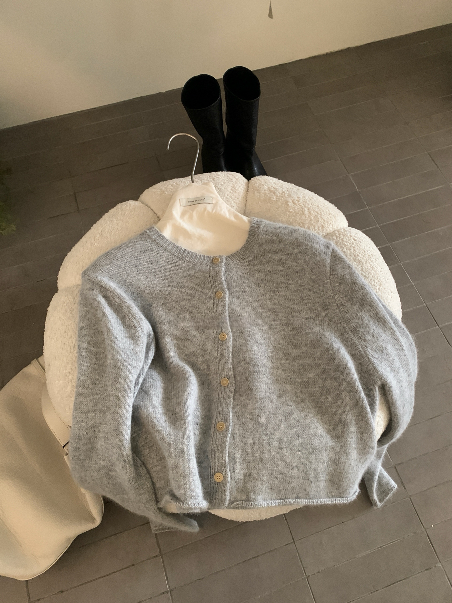 // 30%raccoon卷卷邊圓領CD