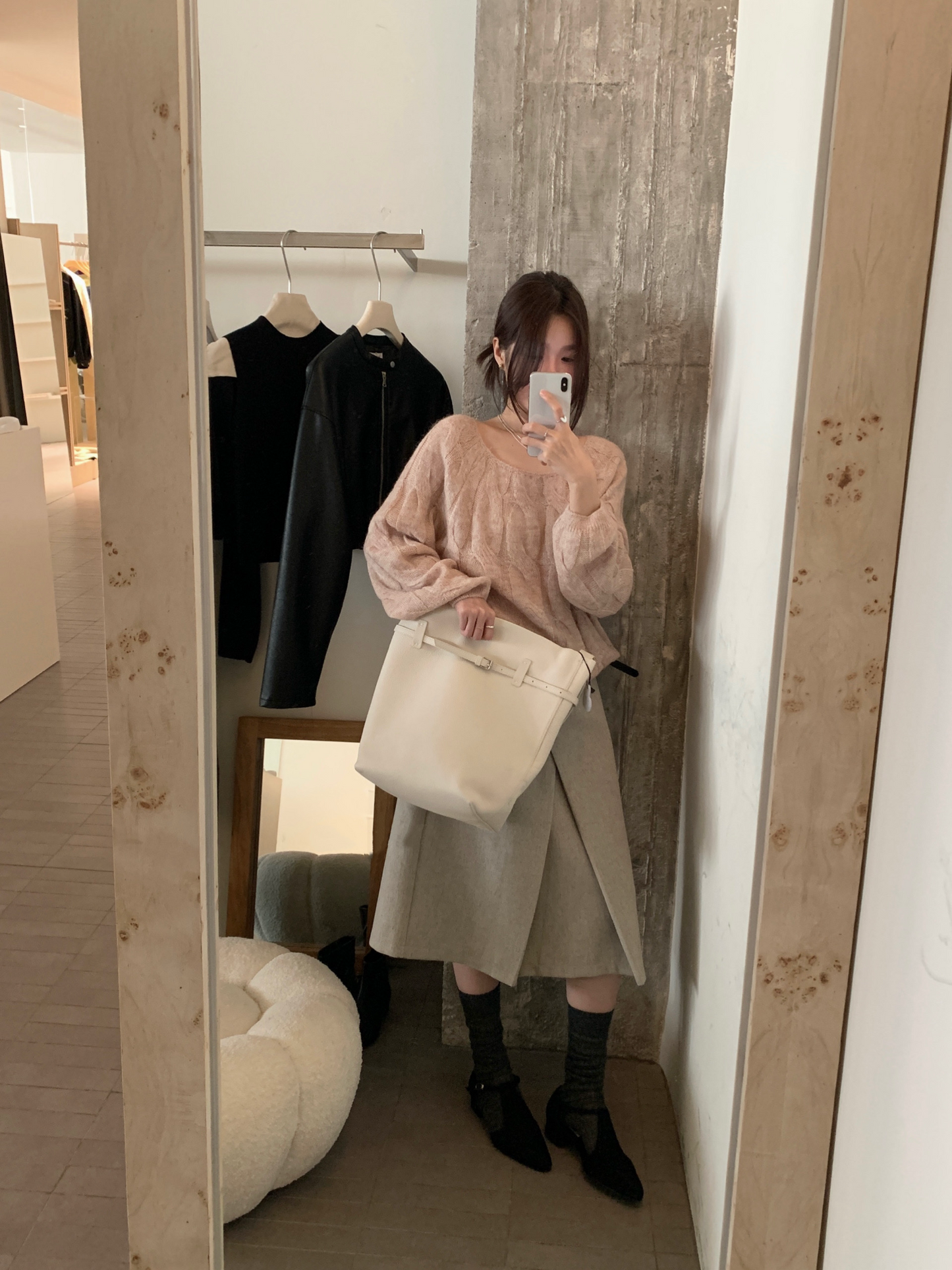 // 大圓領扭紋麻花10%馬海毛NT