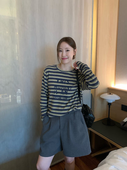 // 挺括感羊毛呢料連腰帶短褲