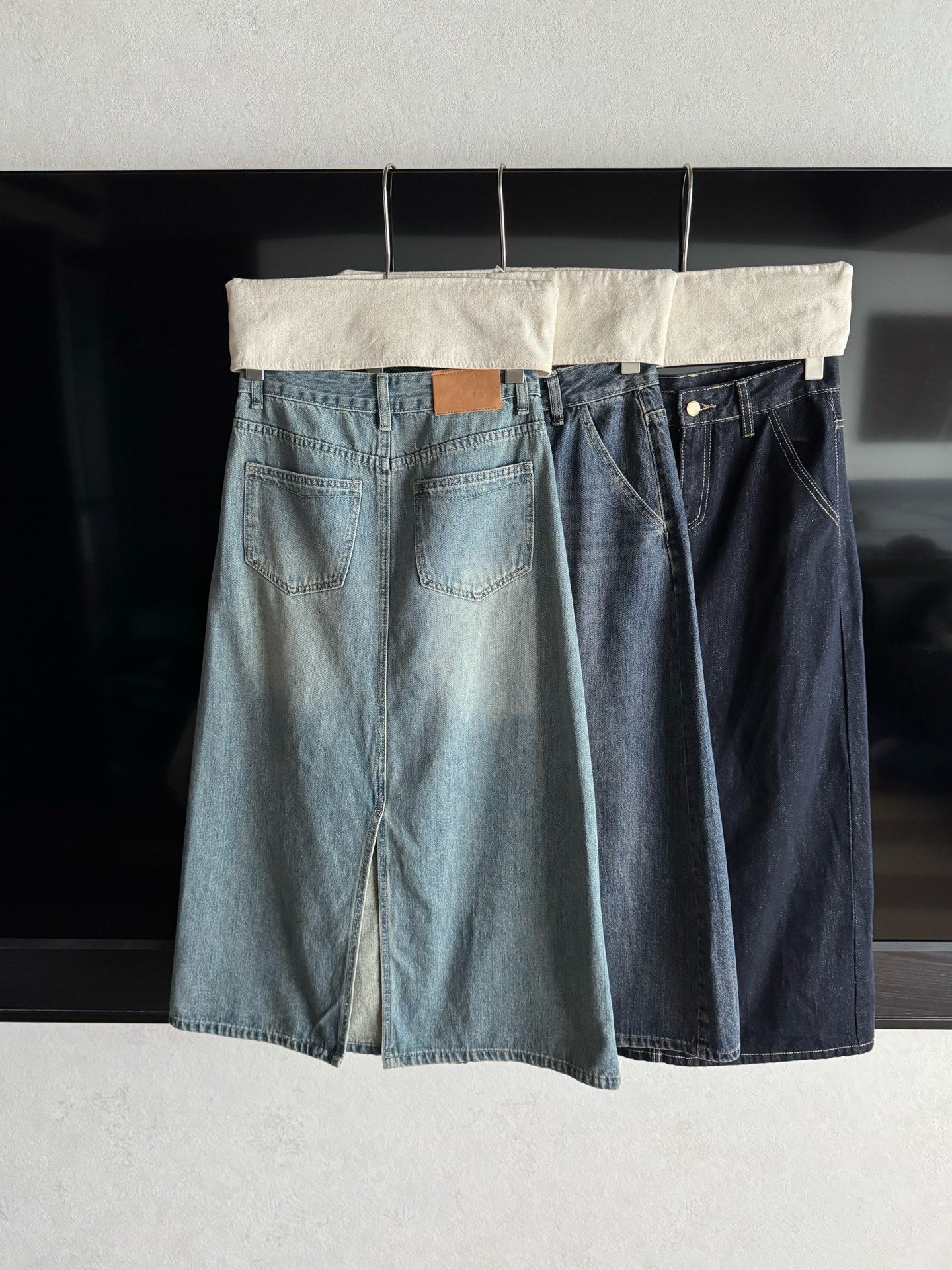 // 後開叉小復古微A字牛仔SK