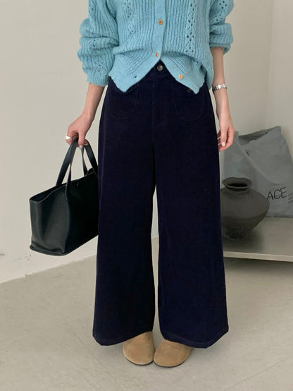 // 小口袋設計微闊腳燈芯絨褲
