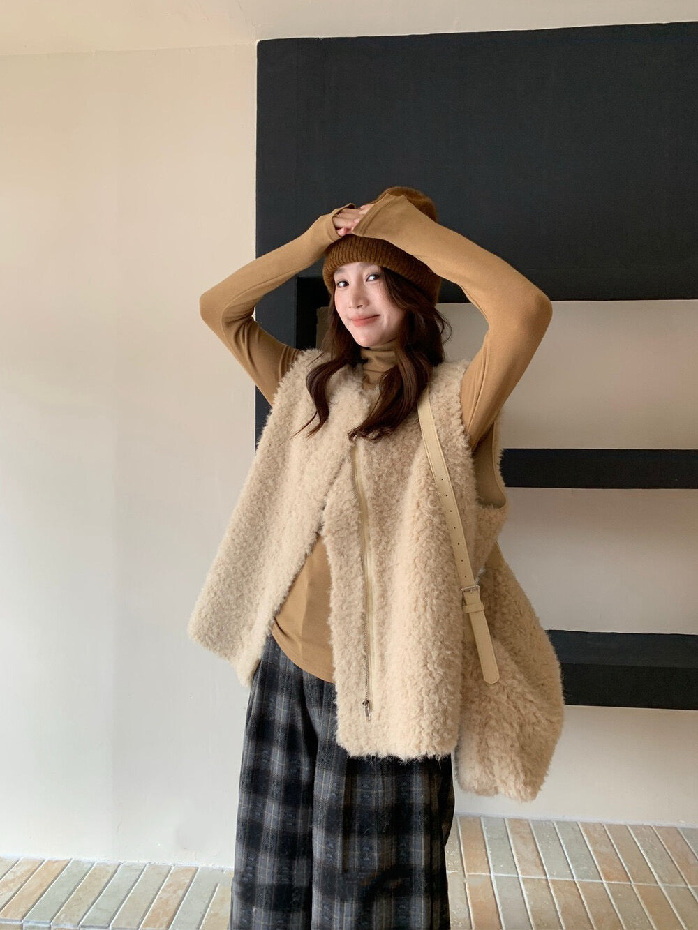 // 性價比極高皮毛一體毛茸馬甲外套(連斜肩袋)