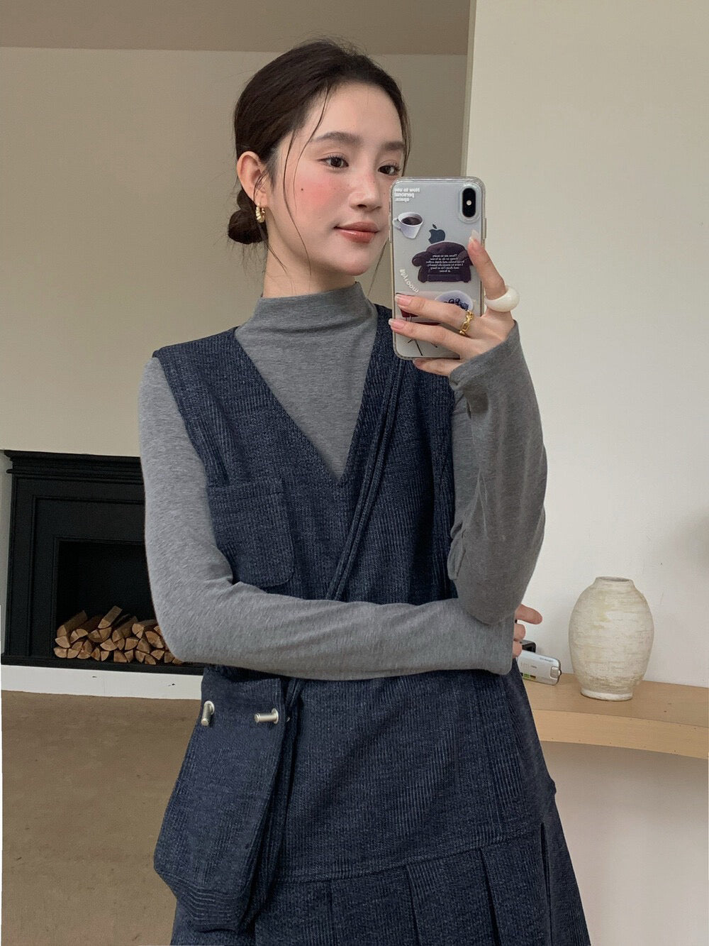 // V領百褶腳背心OPS+高領彈性打底兩件套(連袋仔)