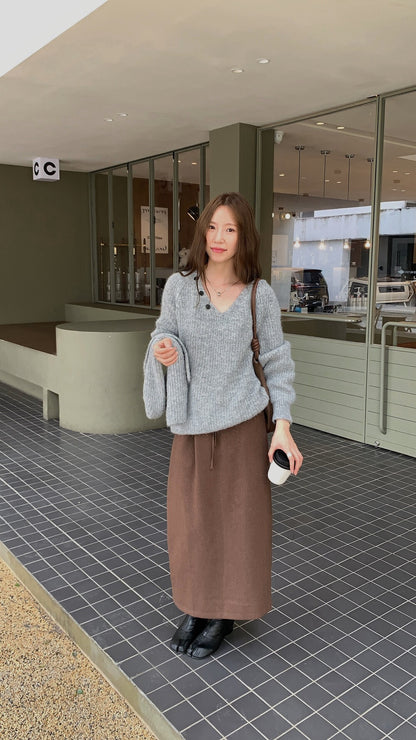 // 慵懶領邊鈕扣設計連頸巾毛衣