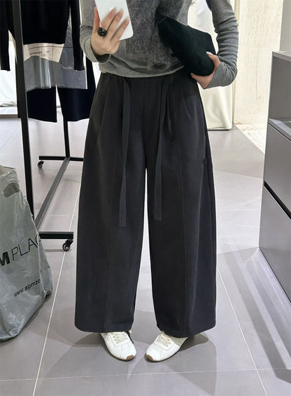 // 復古連腰帶燈芯絨褲