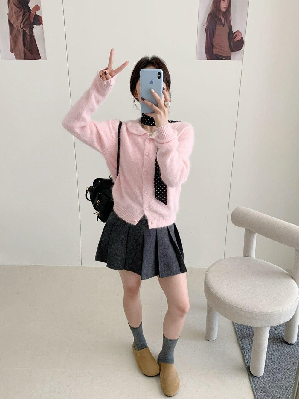 // 自帶柔光感40%兔絨圓翻領包扣NT