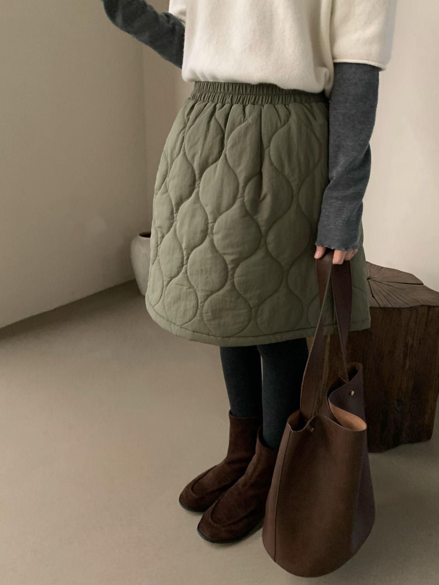 // 大熱菱格夾棉A字短裙