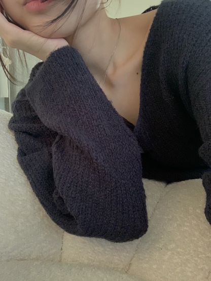 // 柔軟親膚馬海毛11色v領NT