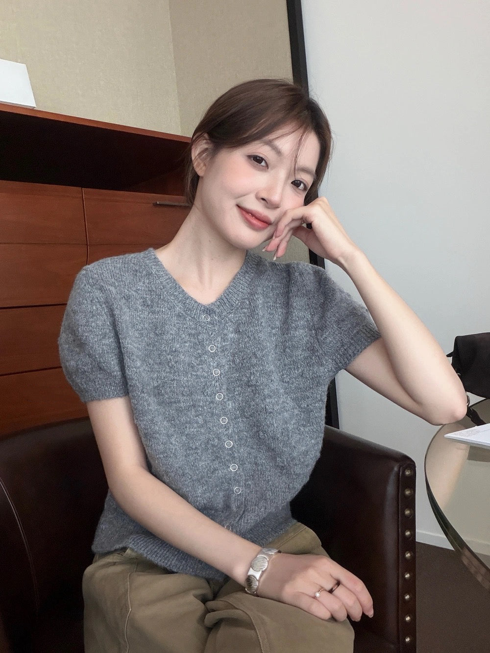 C39 / 肌理感立體點點微泡泡袖短袖針織外套