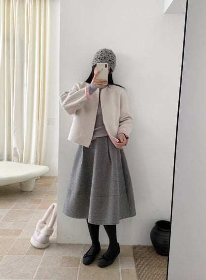 // 100%羊毛內撞色簡約圓領拉鍊手工外套