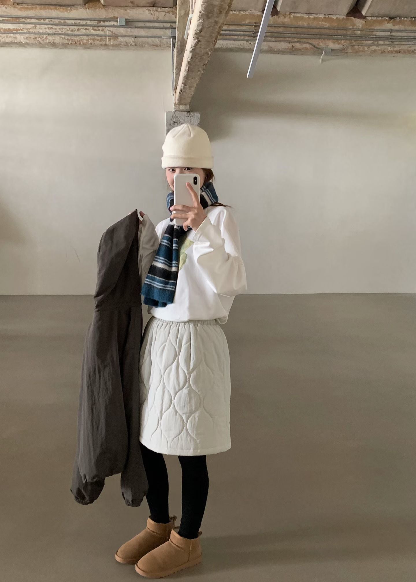 // 大熱菱格夾棉A字短裙