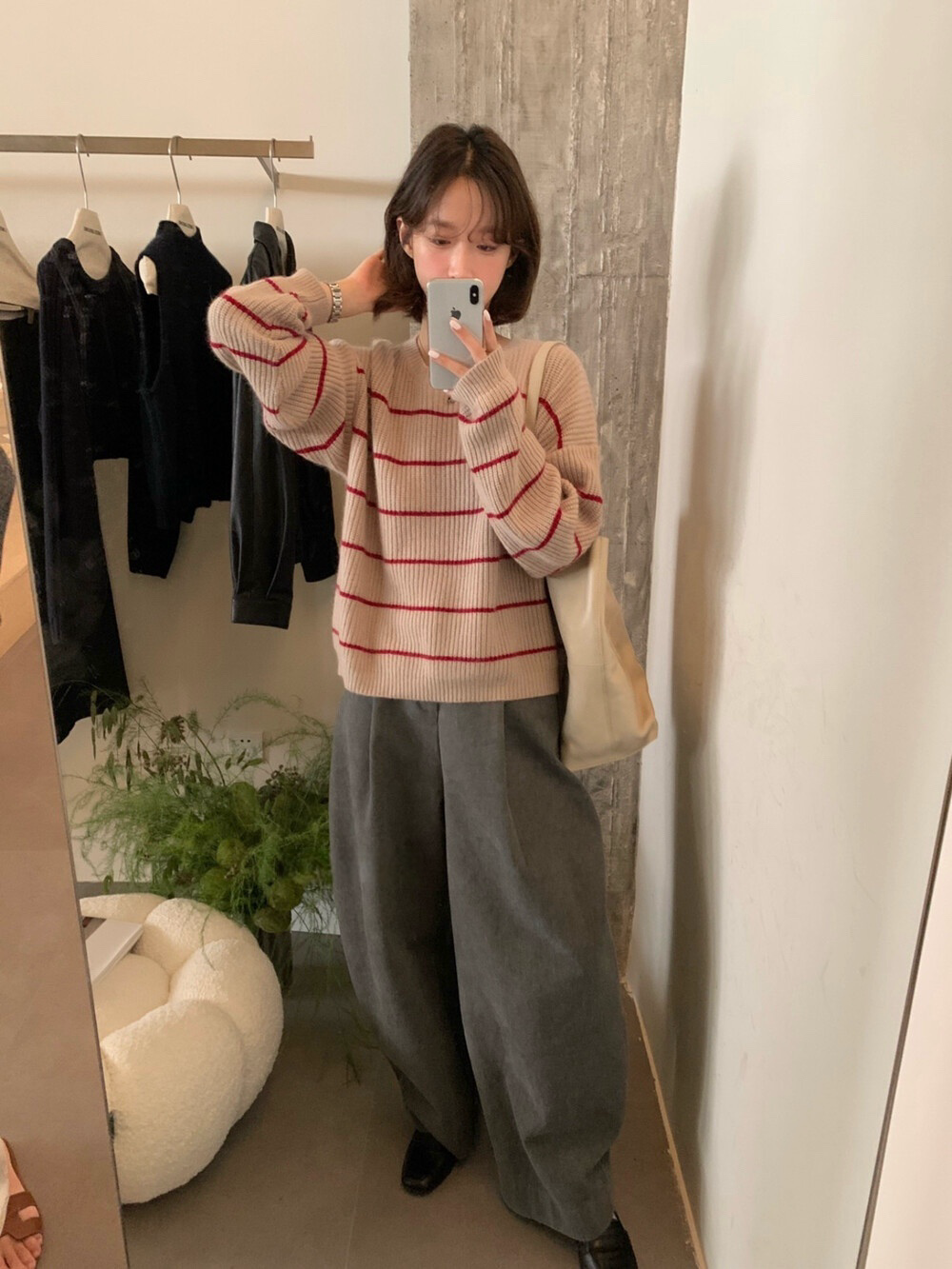 // 簡約慵懶感間條毛衣