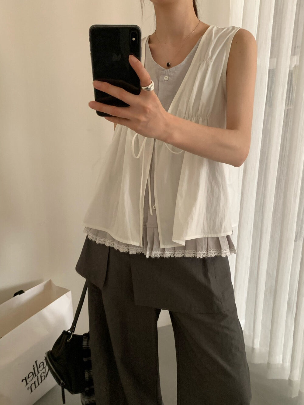 // 拼接lace邊假兩件綁帶背心BL