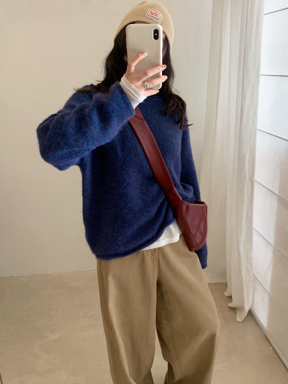 // 5%兔毛混針花線圓領卷邊毛衣