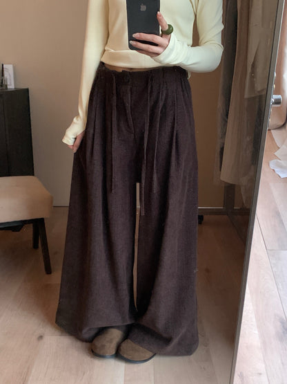 // 壓褶超遮肉橡筋腰連褲帶休閒褲