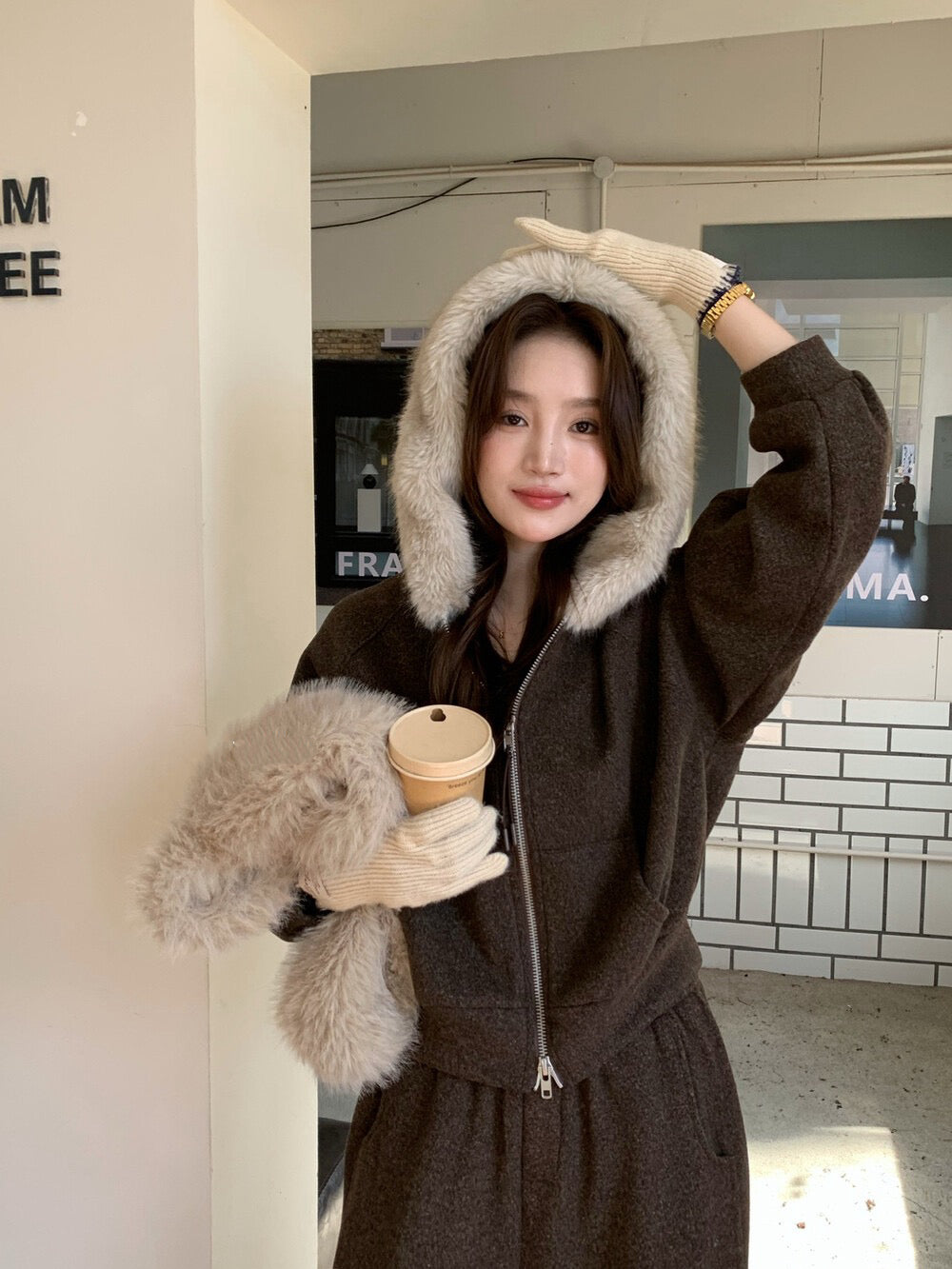 // 毛毛領衛衣外套+休閒褲套裝