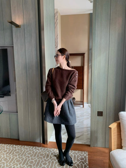 // 50%alpaca鈕扣設計斜領露肩NT