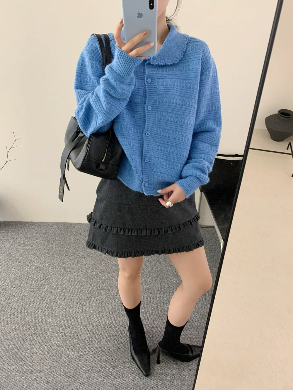 // 超精緻鈎花邊圓翻領特別織紋CD