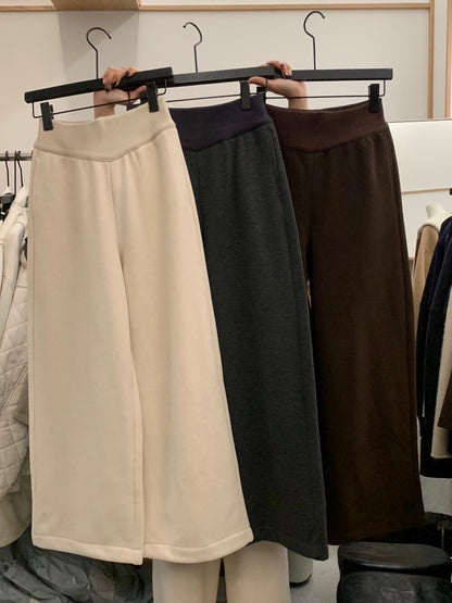 // 親膚牛奶感絨感羊毛褲