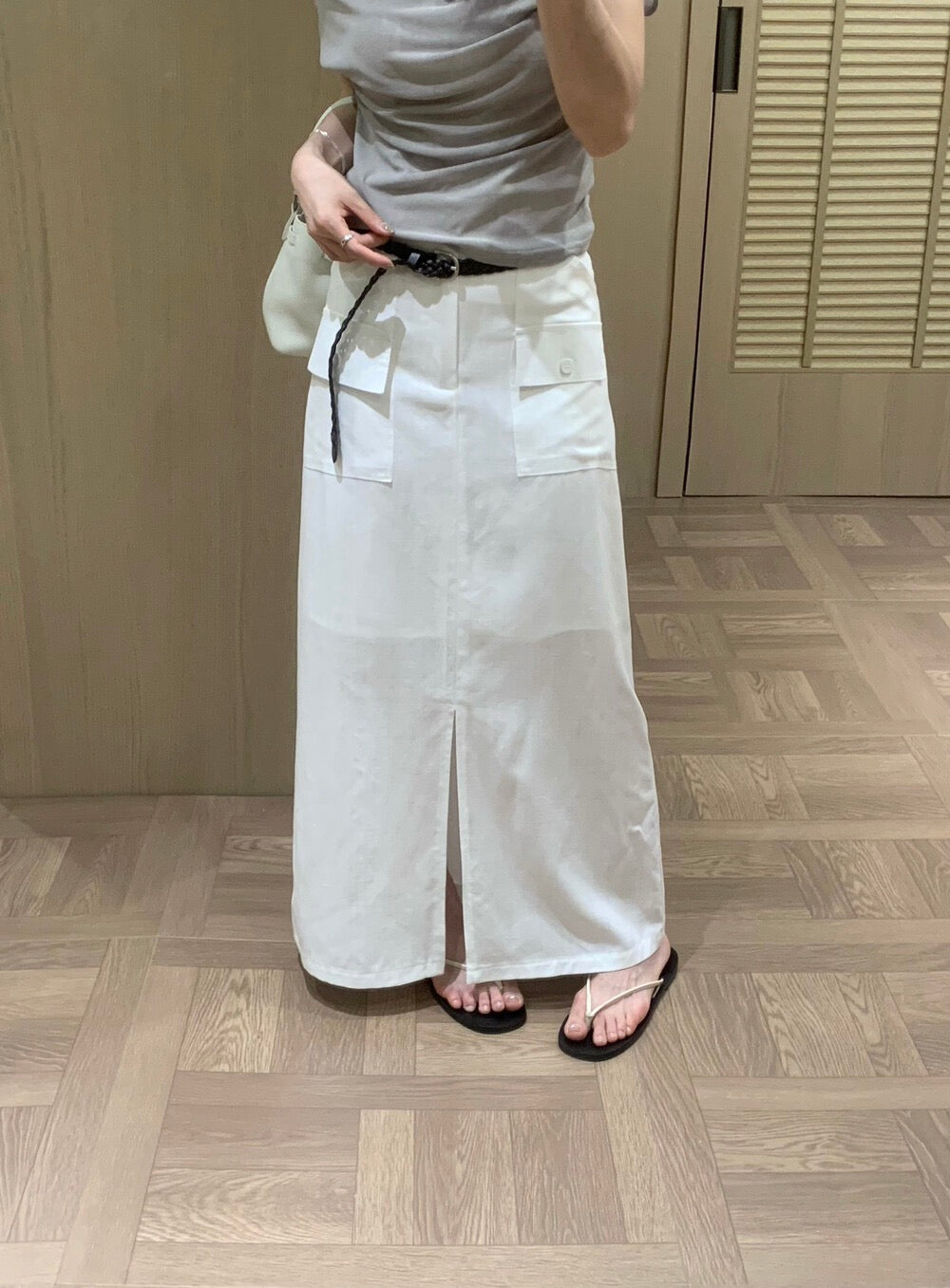 H06 / 極顯瘦口袋前開叉直筒SK(連腰帶)