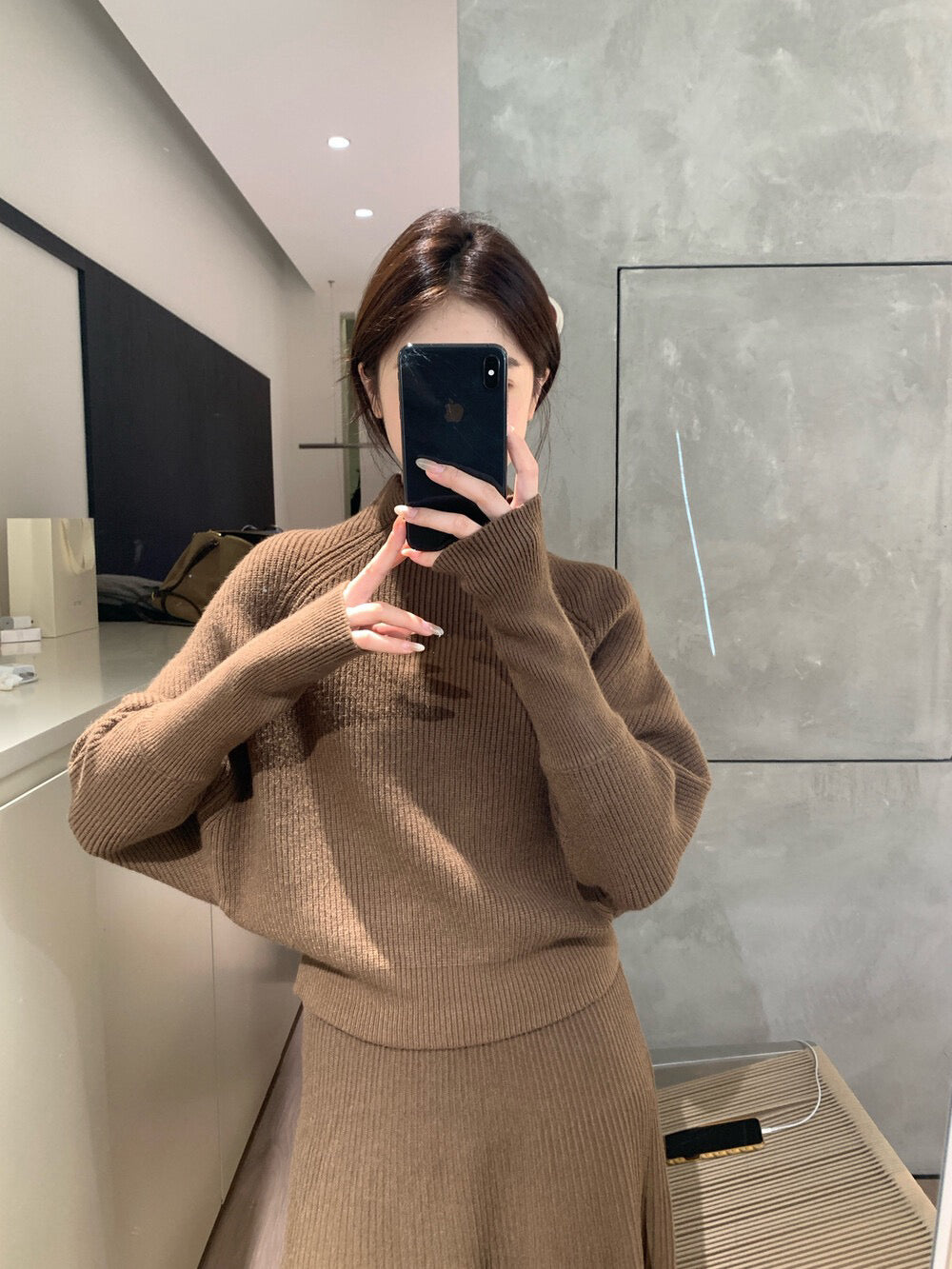 // 可前後穿小半領毛衣+褶褶針織裙套裝