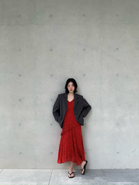 // 春日小碎花荷葉邊吊帶OPS