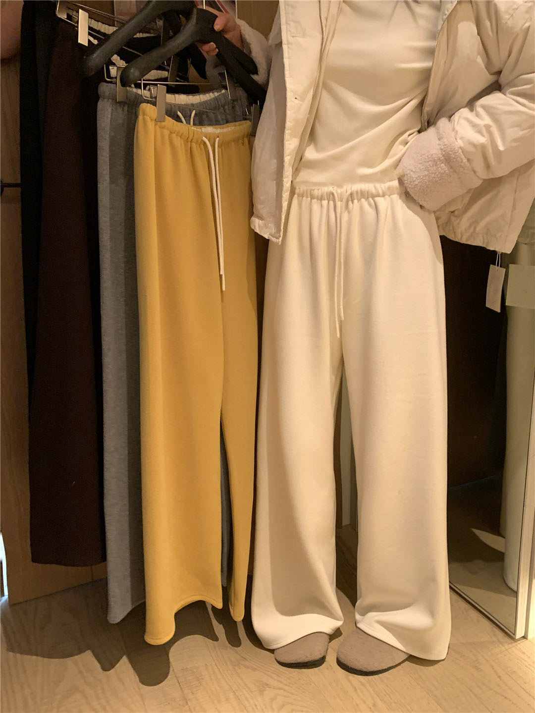 // 大彈性親膚加絨休閒褲