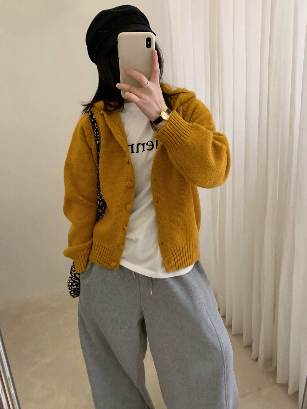 // 質感包扣連帽排扣毛衣