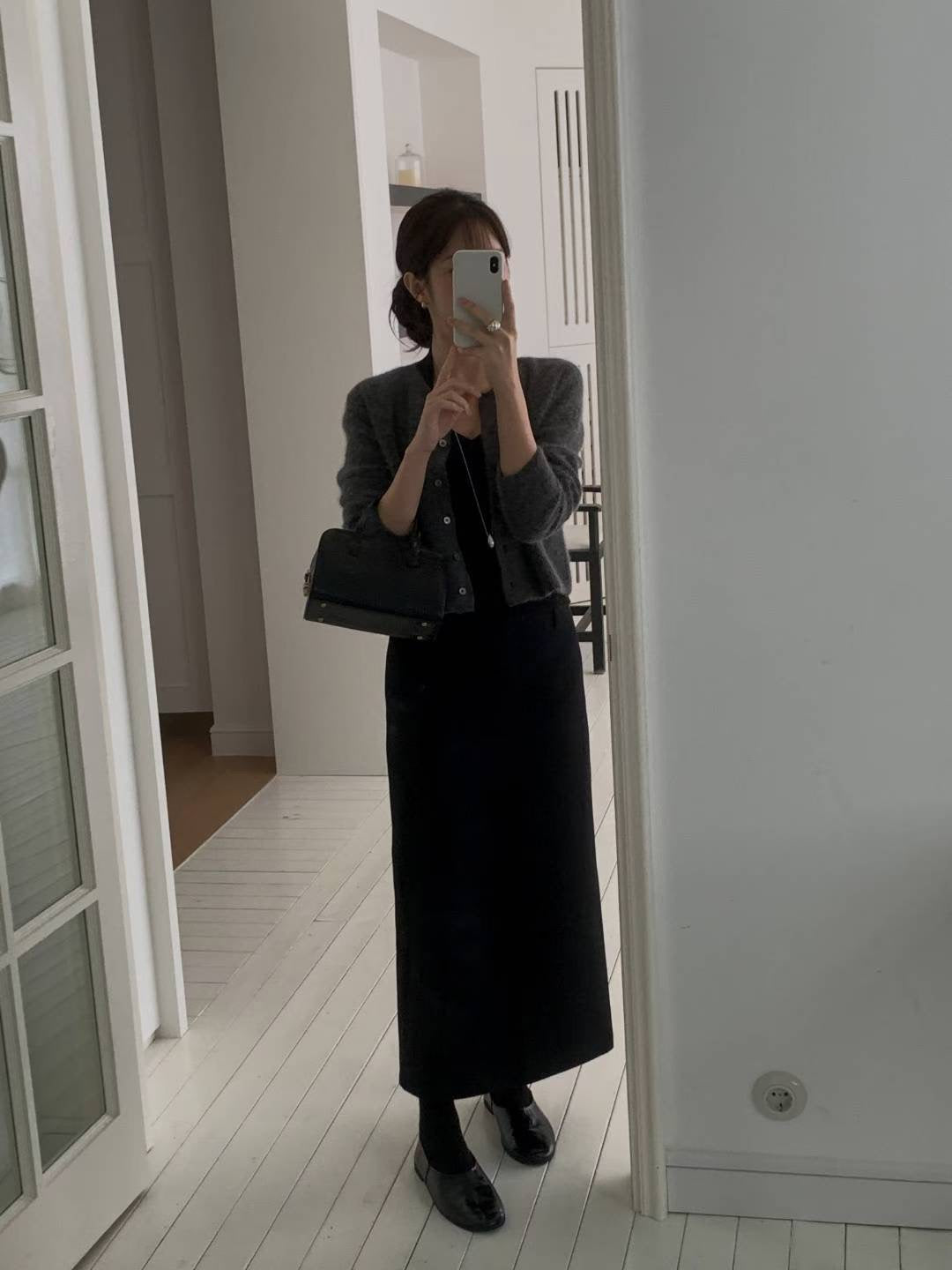 // 極顯瘦簡約直筒毛呢裙