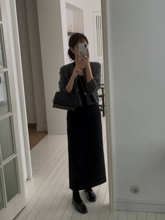 // 極顯瘦簡約直筒毛呢裙