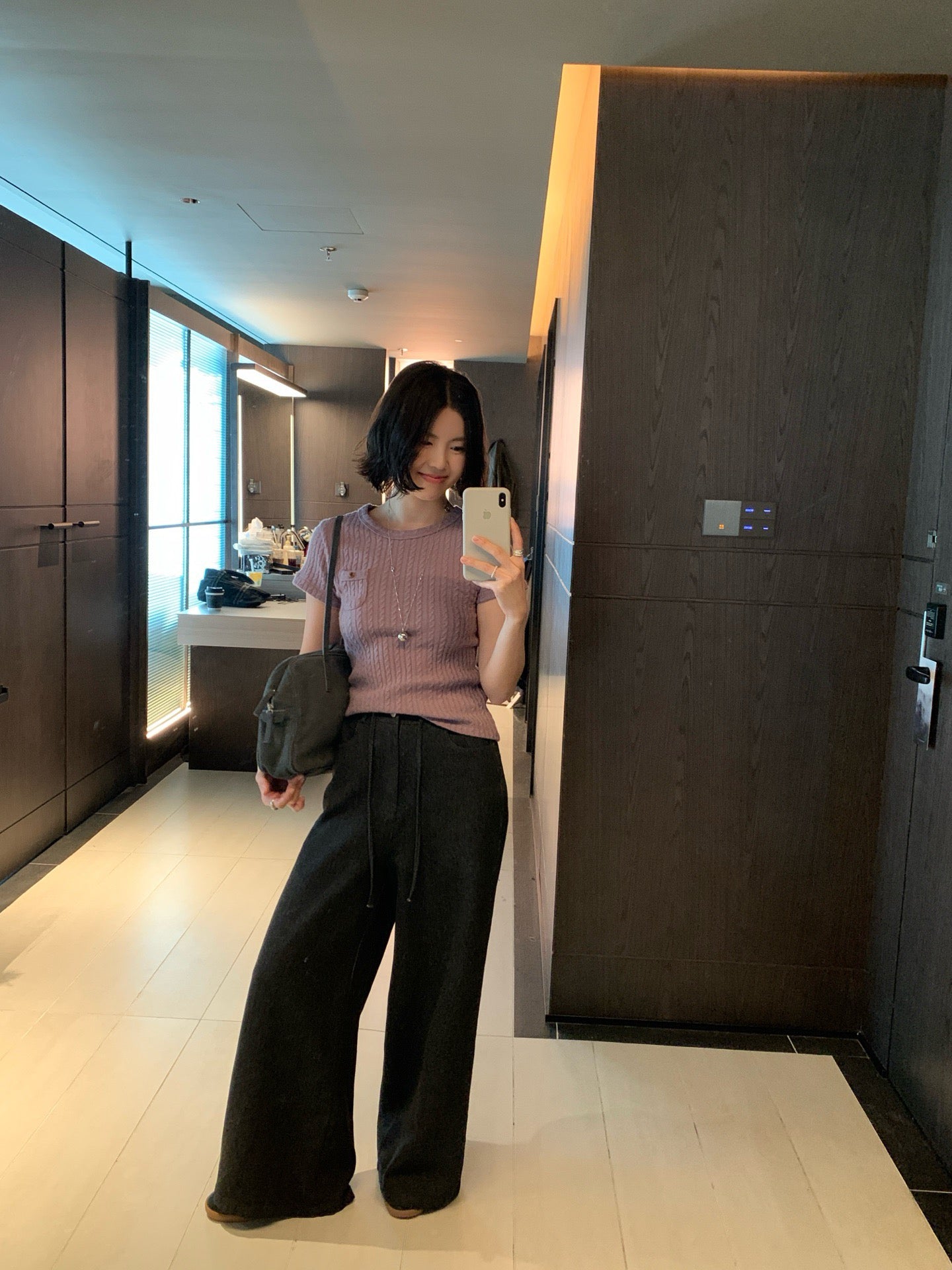 // 超直褲型抽繩綁帶腰軟牛仔褲