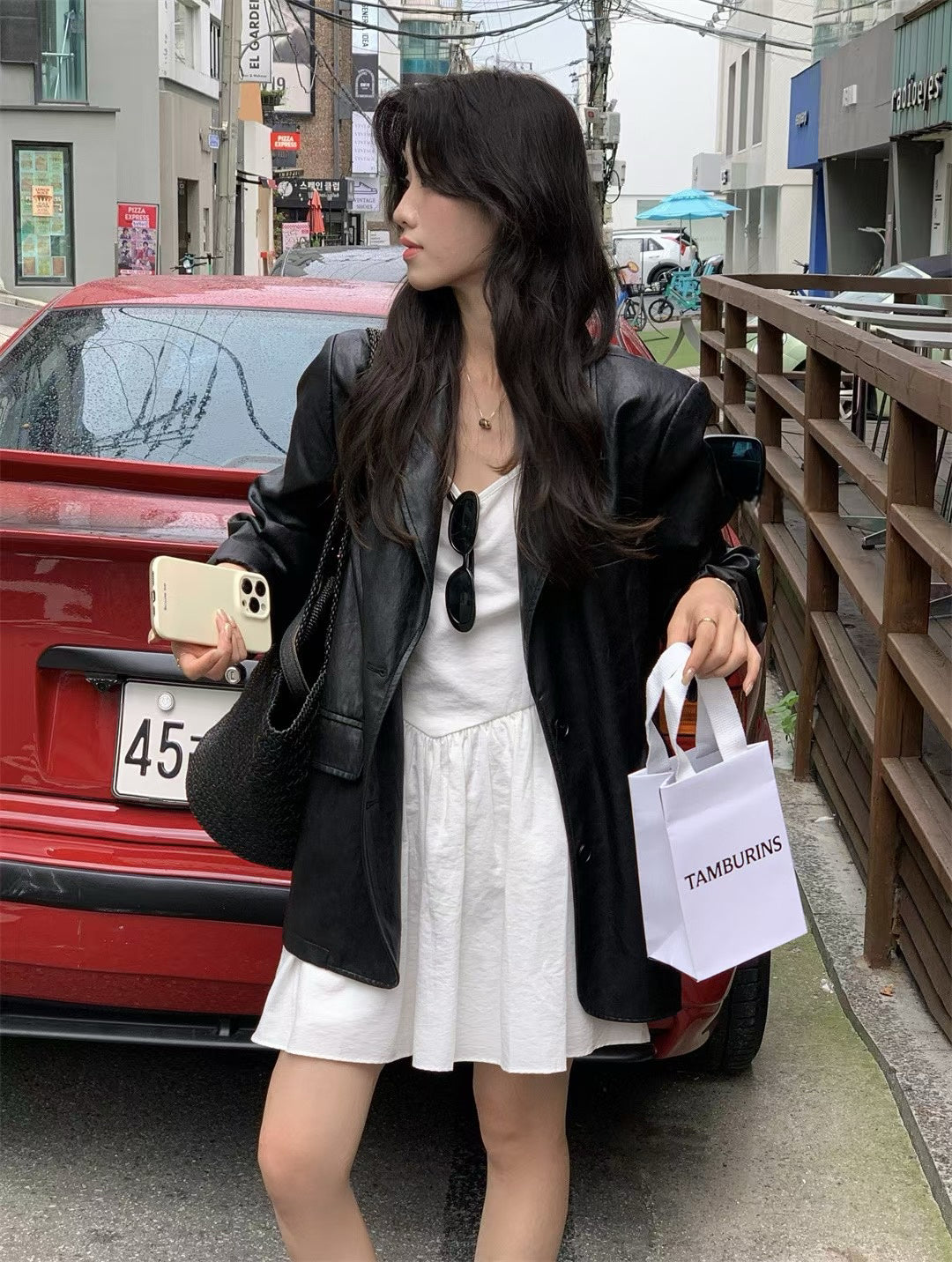 // 啞光質感彷皮西裝外套￼