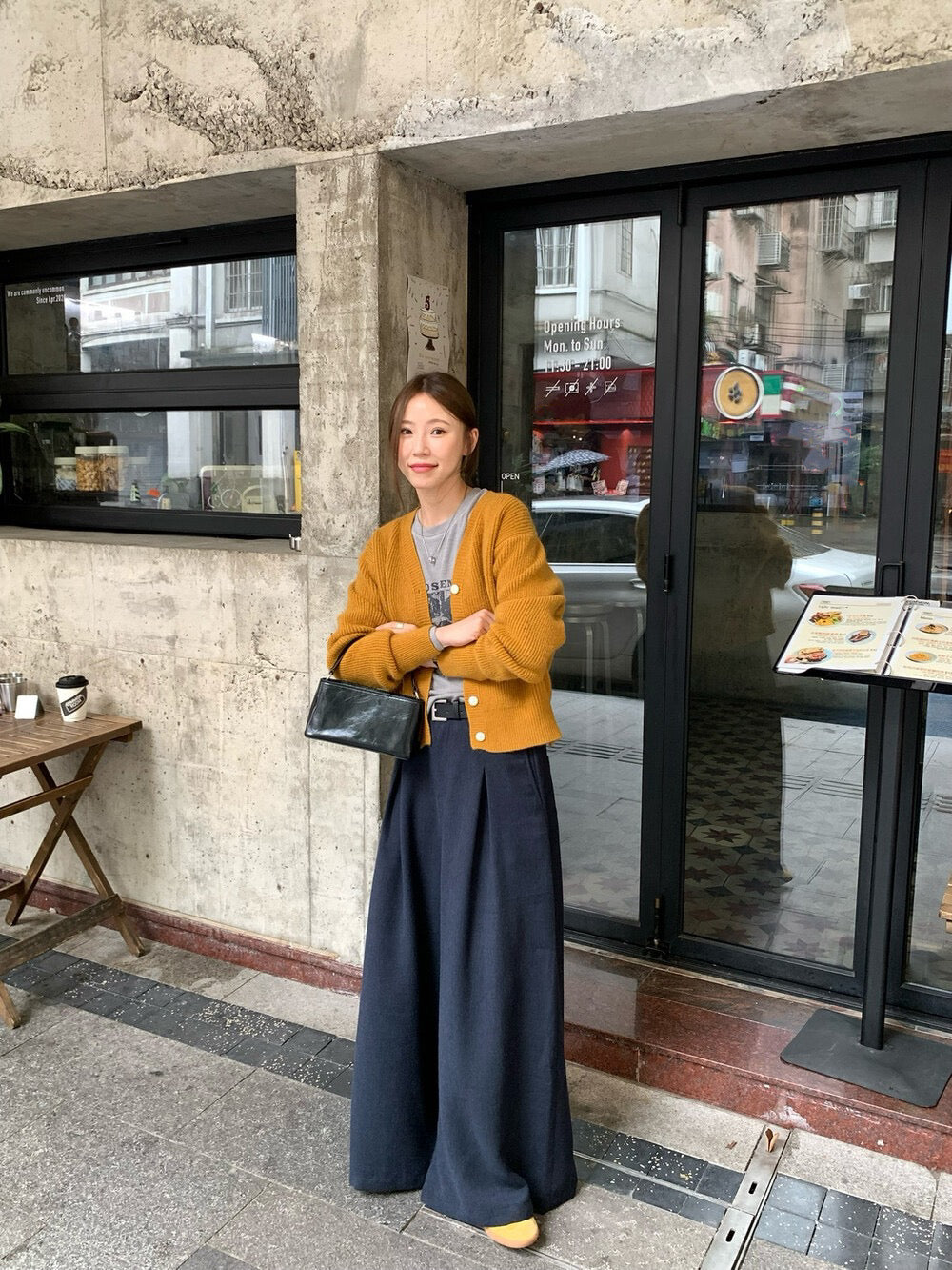 // 超soft V領8色直紋CD