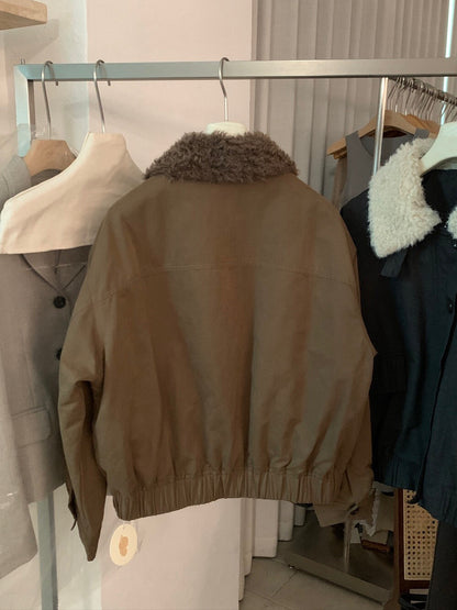 // 帥帥毛毛領夾棉飛行外套