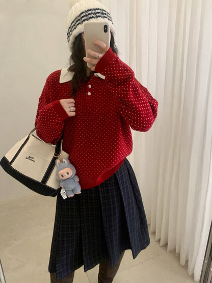 // 100%綿羊毛小心心點點撞色翻領NT