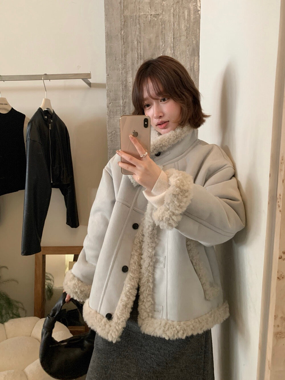 // 性價比極高皮毛一體羊羔毛麂皮外套